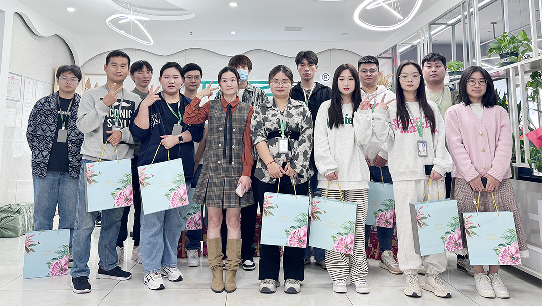 雙節(jié)同慶 | 塔孜科技集團(tuán)組織開展“喜迎中秋，歡度國慶”主題系列活動(dòng)